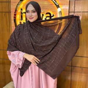 Silver Stone hijab 3