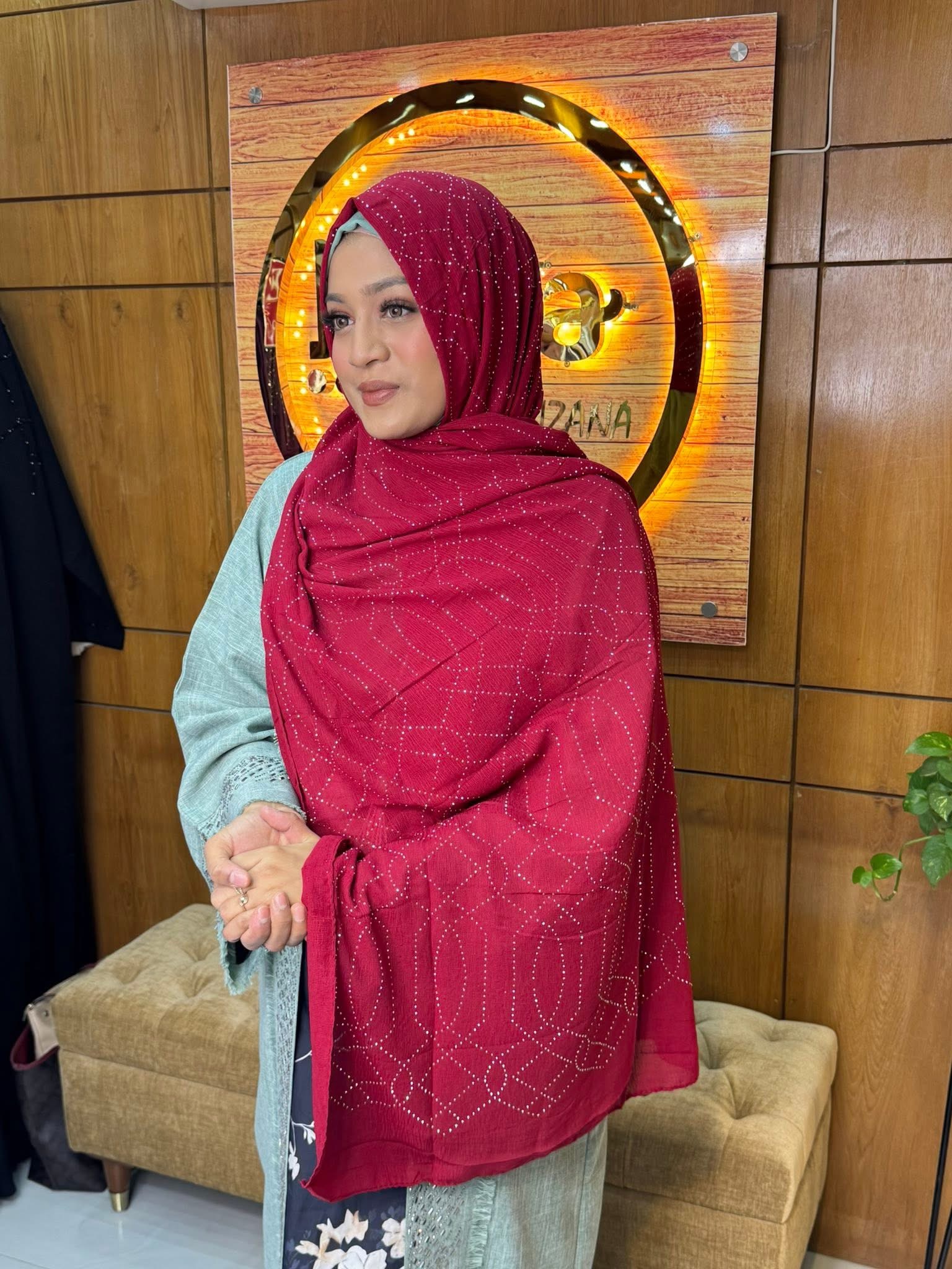 Silver Stone hijab 1