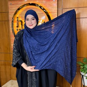 Pearl Stone cotton hijab 17